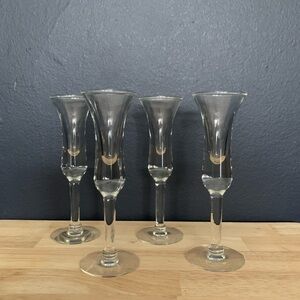 Elegant Clear Glass Champagne Flutes Set